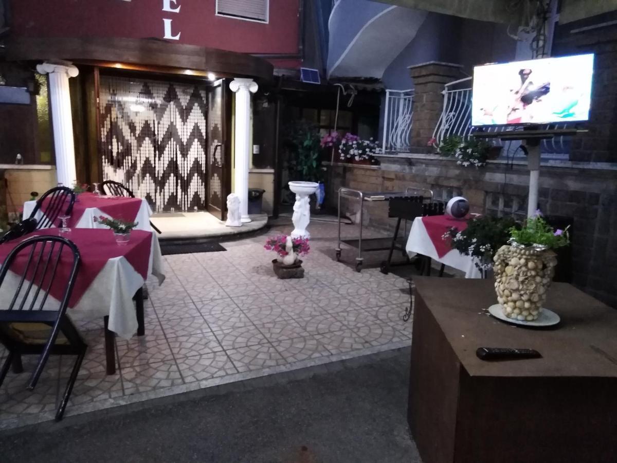 Hotel La Carina Grottaminarda Luaran gambar