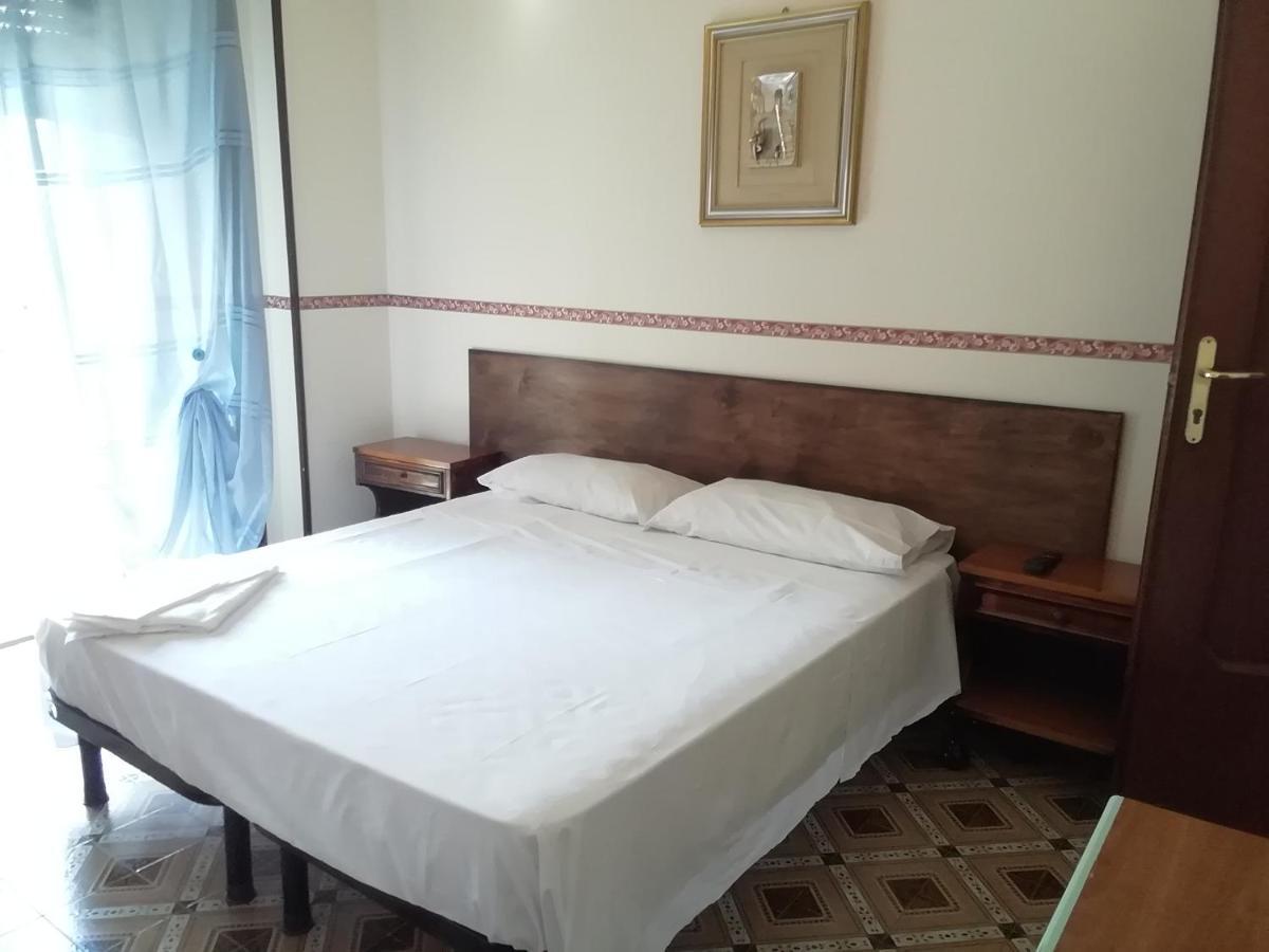 Hotel La Carina Grottaminarda Luaran gambar