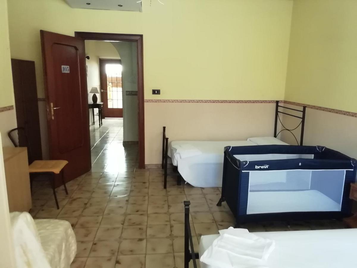 Hotel La Carina Grottaminarda Luaran gambar