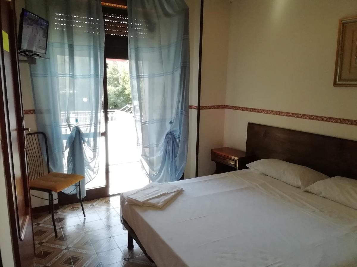Hotel La Carina Grottaminarda Luaran gambar